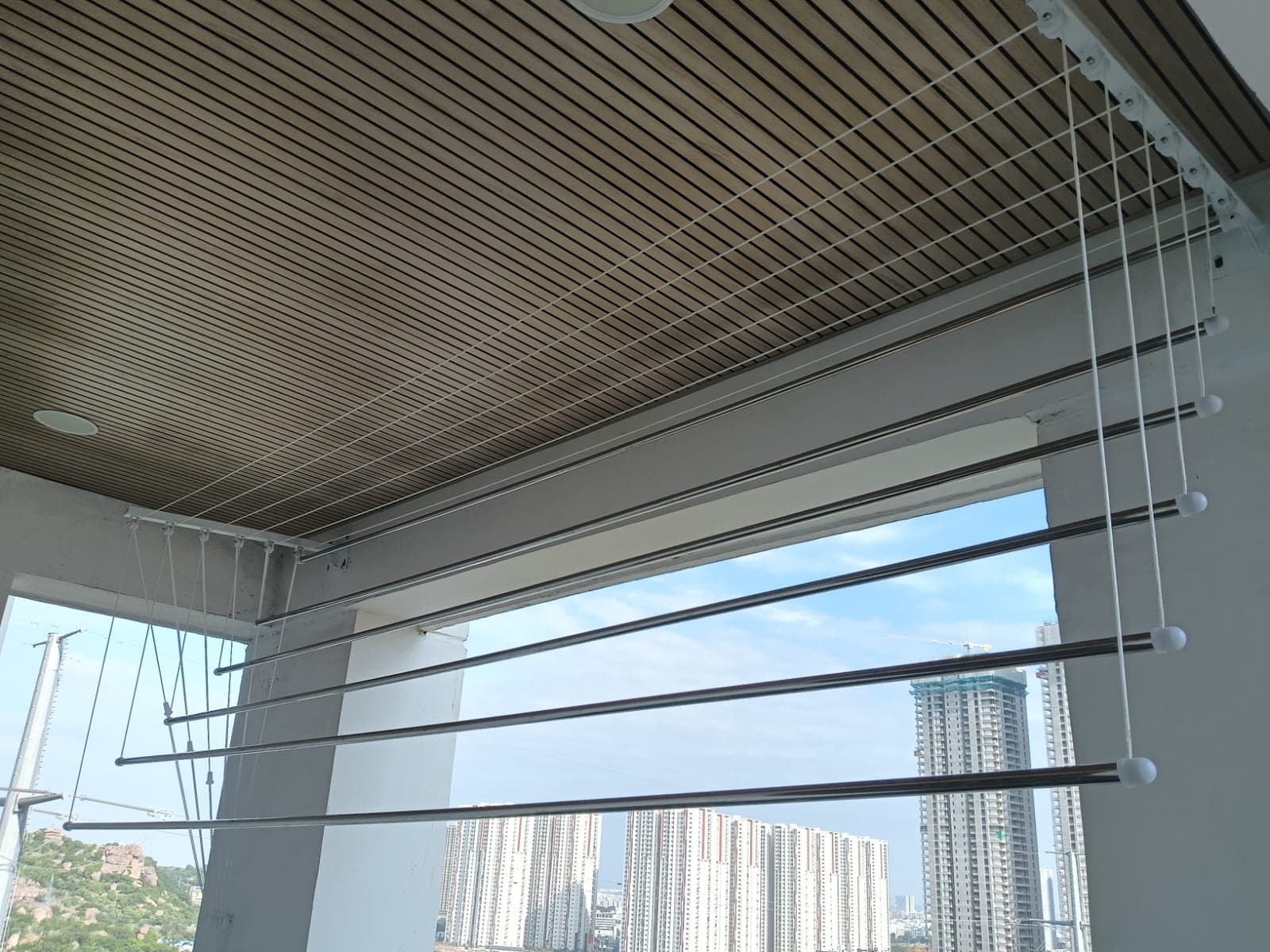 Cloth hangers installation photo 1 — cloth8