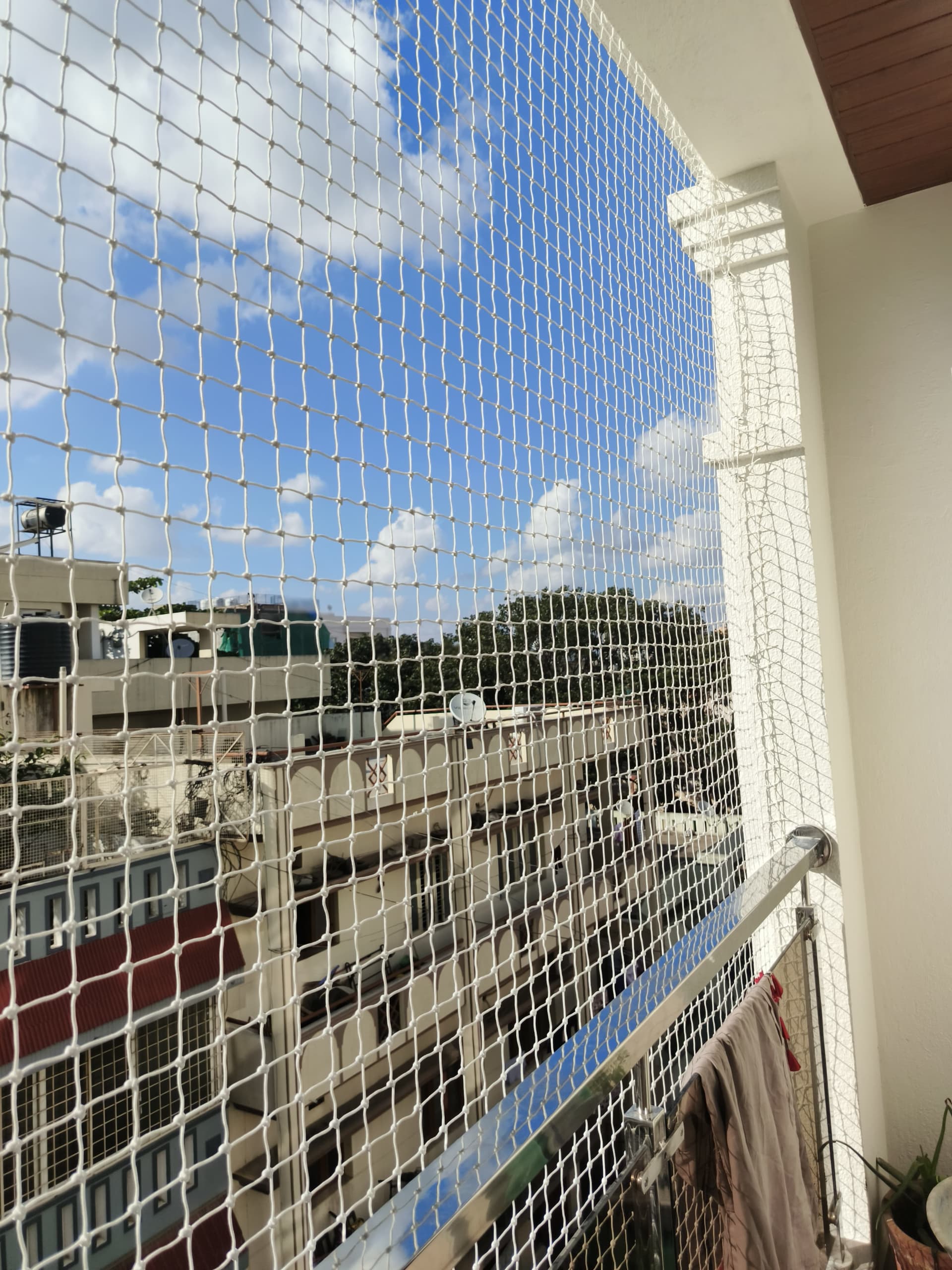 Safety nets installation photo 1 — b2